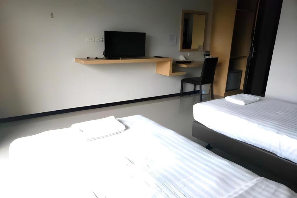 Eurotel Hotel Kanchanaburi Ngoại thất bức ảnh