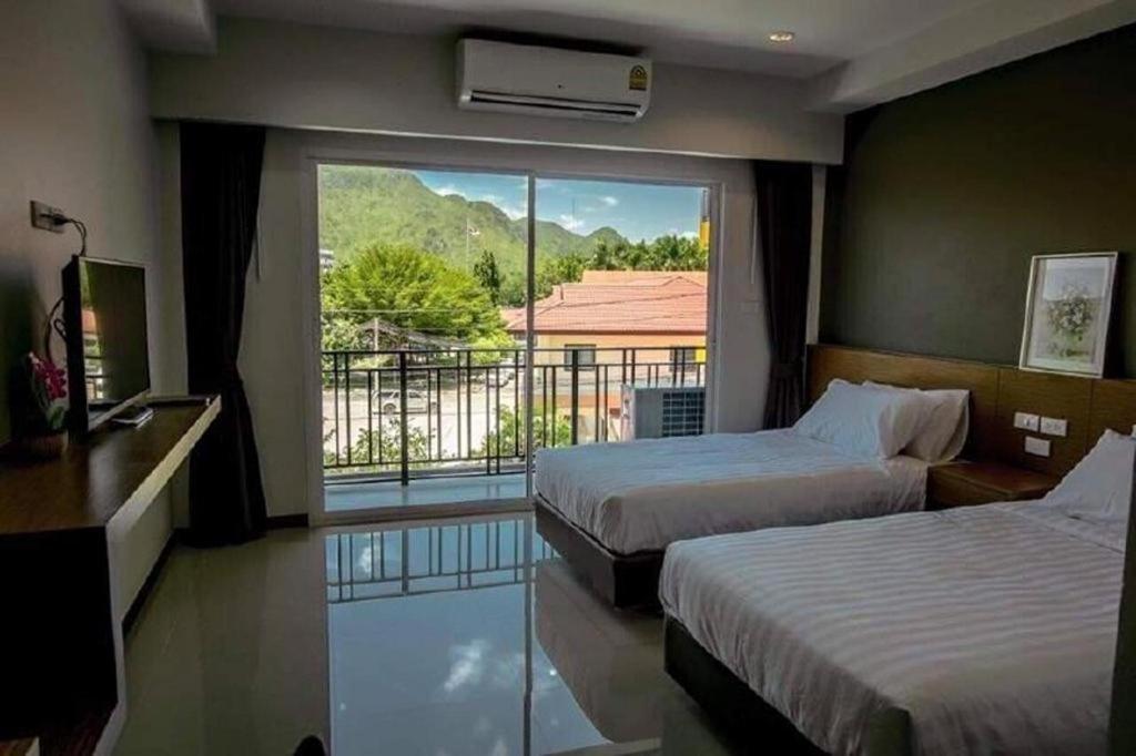 Eurotel Hotel Kanchanaburi Ngoại thất bức ảnh