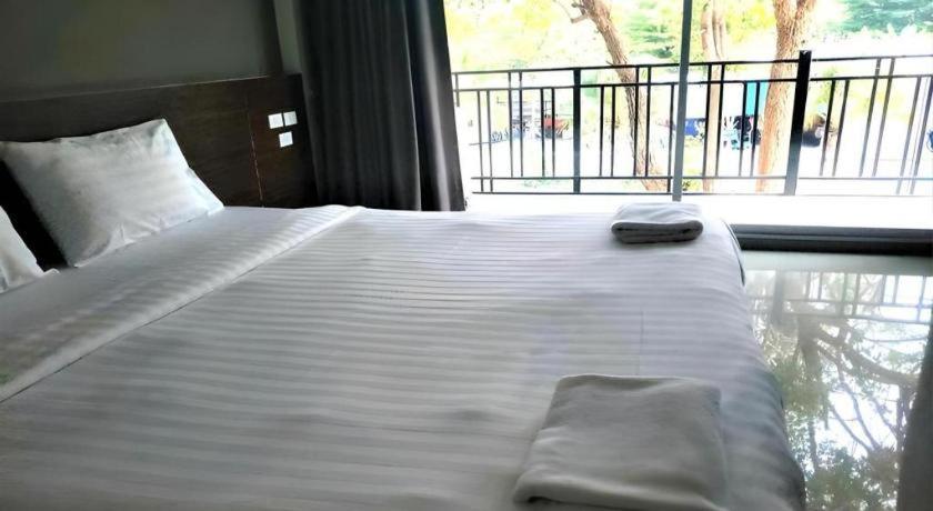 Eurotel Hotel Kanchanaburi Ngoại thất bức ảnh